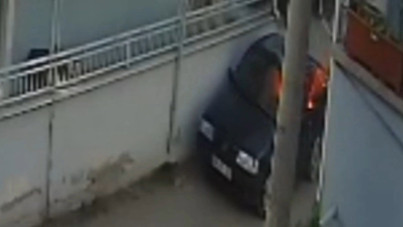 Husumetlisinin otomobilini kundakladı