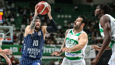 Ercan Osmani parladı: Efes, Bursa'yı 20 sayı farkla devirdi