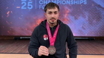 Milli halterci Yusuf Fehmi Genç'ten bronz madalya geldi