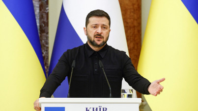 Zelenskiy, Ukrayna'nın savunma sanayisini övdü: Stratejilerini değiştirttik