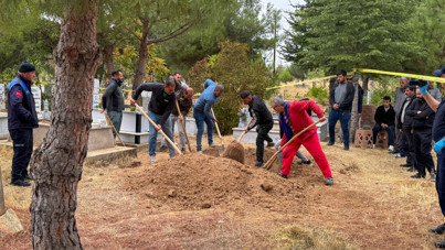 Karıştırılan cenaze mezardan çıkarıldı