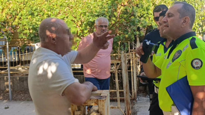 Hakaretler savurunca gözaltına alındı