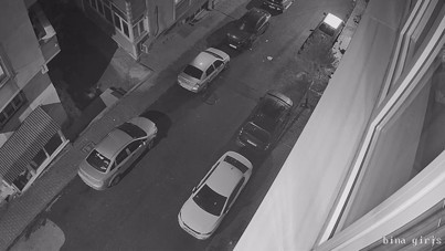 Sultangazi'de balkondan düşen kadın ağır yaralandı, eşi tutuklandı