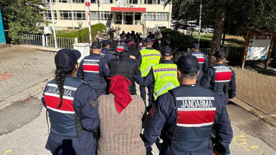 Gündüzleri çobanlık, geceleri de hırsızlık yapmışlar: 9 tutuklama