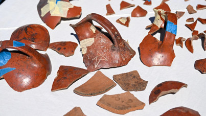 Binlerce yıllık yapboz: Urartu seramikleri Ayanis Kalesi’nde tek tek birleştiriliyor