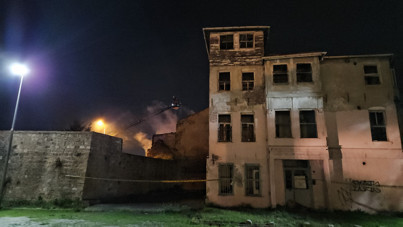 İstanbul’da gece yarısı korkutan yangın