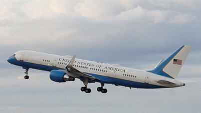 ABD’li bakanın uçağı acil iniş yaptı