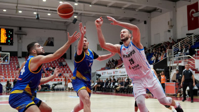 Aliağa evinde Rumen ekibini yıktı