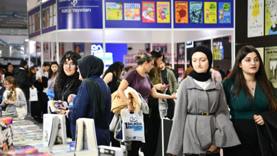 Balıkesir Kitap Fuarı’nı ilk iki günde 35 bin kişi ziyaret etti