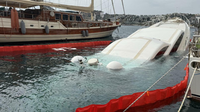 Bodrum'da iskeleye demirliydi: Lüks yat battı