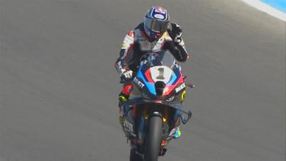 Toprak Razgatlıoğlu üçüncü kez dünya şampiyonu