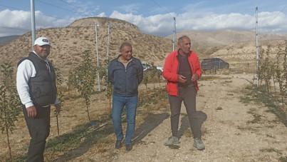 Çocukken sattığı elmayı şimdi 100 dönümlük bahçede yetiştiriyor