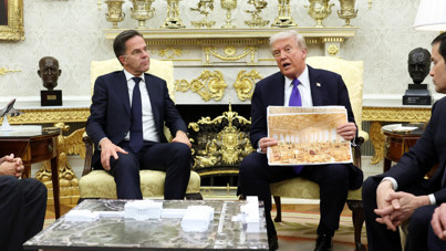 Beyaz Saray'a kepçe girmesine tepkiler çığ gibi büyüdü: Trump böyle savundu