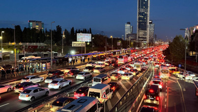 İstanbul’da trafik kilitlendi