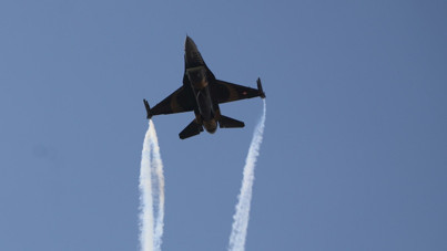 SOLOTÜRK'ten Pamukkale'de gösteri uçuşu