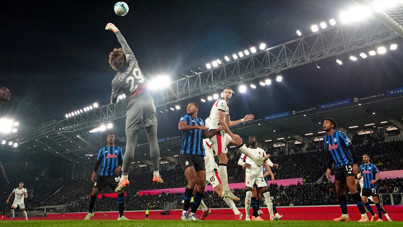 Milan zirve yarışında takıldı: Atalanta 1 puana abone oldu