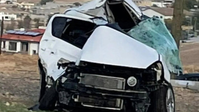 TIR'la çarpışan araçtaki hemşire kurtarılamadı