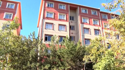 Evde çıkan yangında hayatını kaybetti