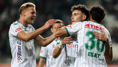 Konyaspor 9 kişi kaldı, 6 gollü maçta tur atladı