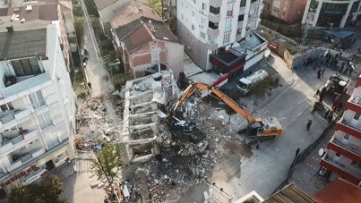 Gebze'deki bina neden yıkıldı? Uzmanı açıkladı