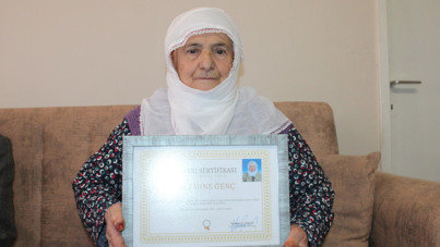 "Daha adını bile yazamıyorsun" diyen eşine inat 88 yaşında okumayı öğrendi
