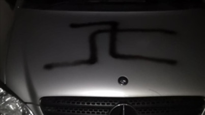 Almanya'da korkutan olay: İnsan kanıyla çizdiler