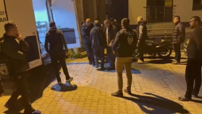 Yaşlı adam evde kanlar içinde ölü bulundu
