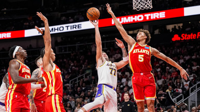 Eksik Atlanta Hawks’tan Lakers’a karşı farklı galibiyet
