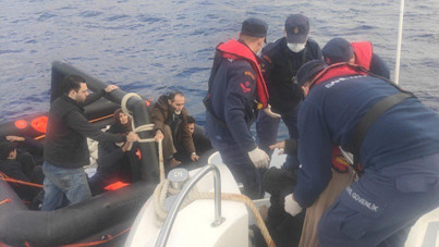 Marmaris’te 8’i çocuk 12 göçmen kurtarıldı