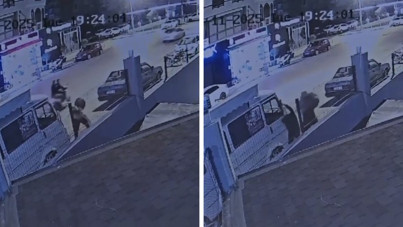 Yolda yürüyen kadına yumruk atıp bıçakladı