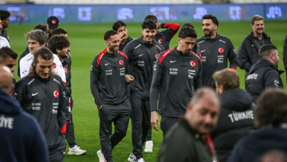 A Milliler stadyumda yürüyüş yaptı