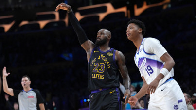 LeBron James tarihe geçti, Lakers farklı kazandı