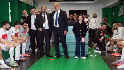 Milli Takım soyunma odasına hırsız girdi: İspanya'da skandal!