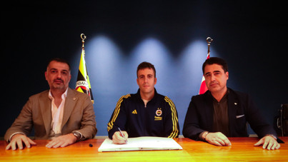 Taraftar istifasını istiyordu: Fenerbahçe'de Derya Yannıer'in sözleşmesi uzatıldı