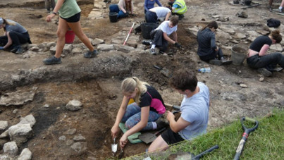 Roma kalesinde 2000 yıllık meyve bulundu