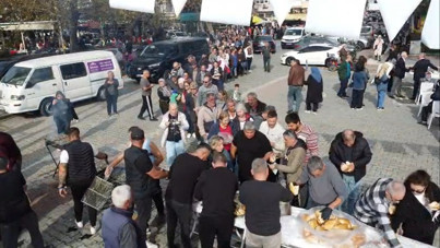 Festivalde 2 bin kişiye balık ekmek dağıtıldı