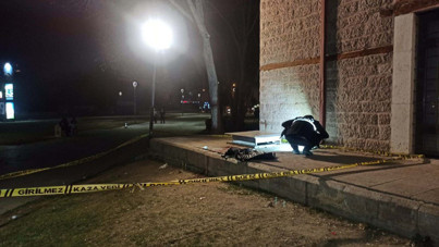 Bıçaklı kavgada 17 yaşındaki genç öldü