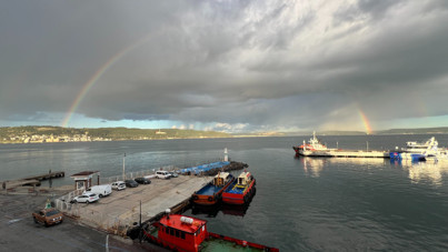 Boğazda kartpostallık anlar: Çifte gökkuşağı renk cümbüşü yarattı