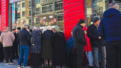 Güneş doğmadan kuyruğa giriyorlar: Her şey cepte kalacak 200 TL için