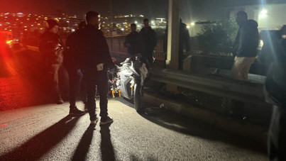 Yolun karşısına geçmeye çalışan TIR şoförüne motosiklet çarptı: 2 ölü