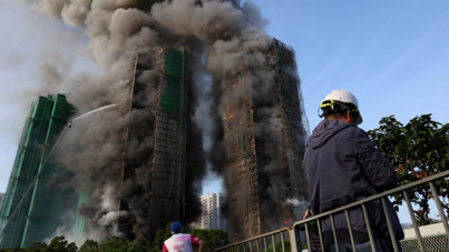 Gökdelende korkunç yangın: Ölenler ve mahsur kalanlar var