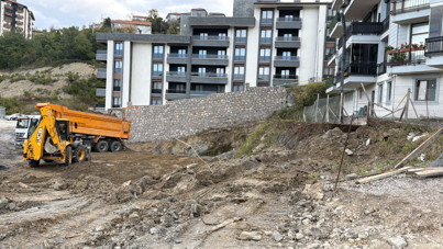 70 kişi tahliye edilmişti: Çöken alan toprakla dolduruluyor