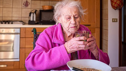 Yalnız yemek yemek sağlığa zararlı