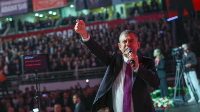 Özgür Özel, 4'üncü kez CHP Genel Başkanı seçildi