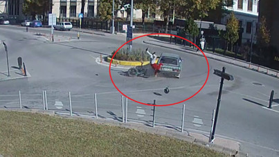 Tünel çıkışında feci çarpışma! Motosiklet havada takla attı