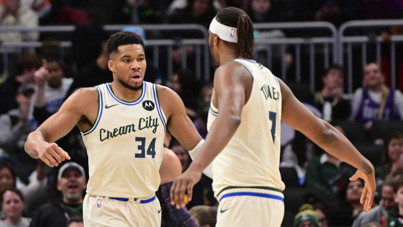 Antetokounmpo tarihe geçti, Bucks rahat kazandı