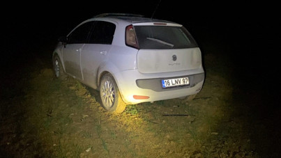 Polisin dur ihtarına uymadı, çamura saplanınca yaya olarak kaçtı