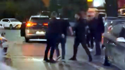 AVM otoparkında yer kavgası büyüdü: Yumruklar havada uçuştu