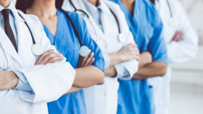 Hekim Birliği Sendikası'ndan doktorlar için ek ödeme talebi