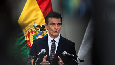 Seçimi kazandı, ABD ve İsrail'e vizeyi kaldırdı